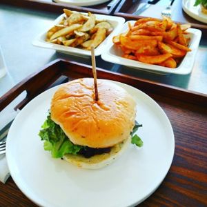 bbq burger at Huggers - 허거스 in Seoul