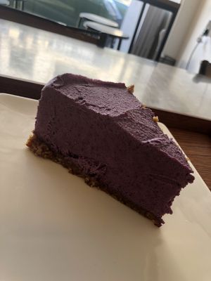 Blueberry Cheesecake  at Huggers - 허거스 in Seoul