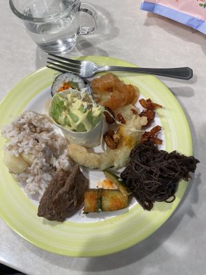 So many choices   at Veg Green in Seoul