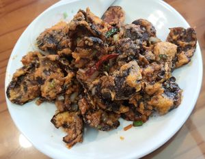 mushrooms Kkanpunggi-style 깐풍버섯 at Gawon - 가원 in Seoul