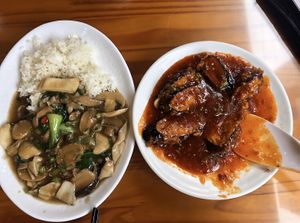 가지칠리와 버섯덮바ㅂ at Gawon - 가원 in Seoul