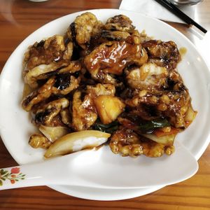 버섯탕수육/ beoseot thangsuyuk or fried mushroom in sweet sauce. It's really delicious ✨ at Gawon - 가원 in Seoul