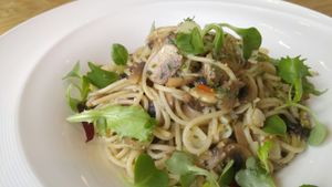 aglio olio spaghetti at Yammy Green in Busan