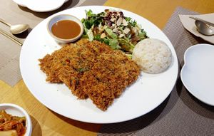 Donkatsu at Vegenarang in Busan