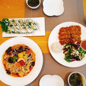 Sooo goood at Vegenarang in Busan