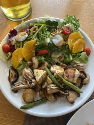Beautiful and fresh mushroom salad   at Vegenarang in Busan