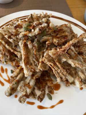 fried mushrooms   at Vegenarang in Busan
