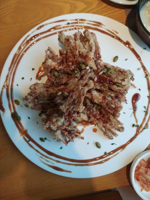 Fried oyster mushroom, crunchy but would be better with a sauce at Vegenarang in Busan