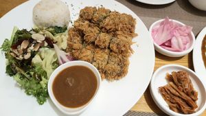 vegan pork cutlet at Vegenarang in Busan