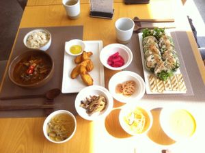 One appetizer, one soup and one roll menu.  at Vegenarang in Busan