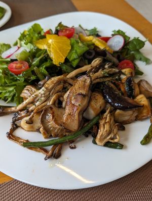 Mushroom salad at Vegenarang in Busan