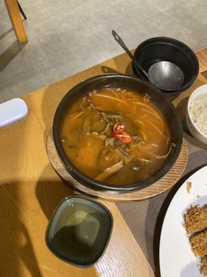 Spicy Soup - in Ordnung  at Vegenarang in Busan