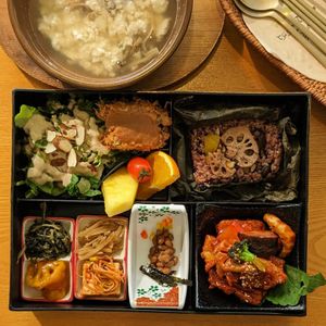 Vegan Lotus Leaf Rice Set  at Vegenarang in Busan