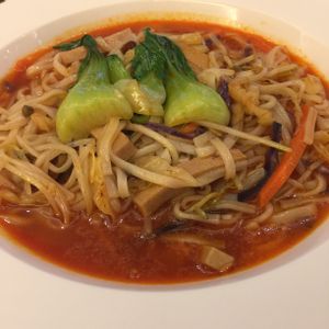 볶음쌀국수~ Spicy noodles!   at Vegenarang in Busan