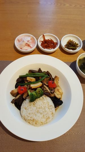 Mushrooms with rice at Vegenarang in Busan