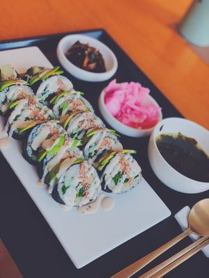 Avocado roll at Vegenarang in Busan