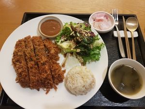 Vegan steak at Vegenarang in Busan
