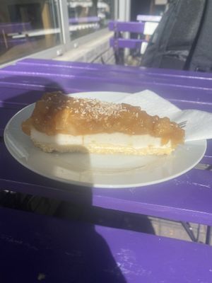 Vegan sharlotka - apple pie  at Slodki Bez in Warsaw