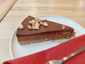 "Snickers" cake at Slodki Bez in Warsaw