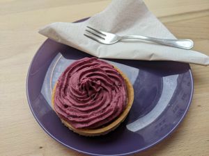 Lemon tartellet at Slodki Bez in Warsaw