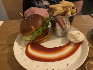 Cheese burger 🍔   at Meatless District - Da Costabuurt in Amsterdam