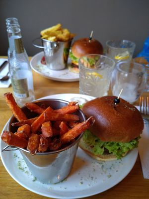 Classic burger at Meatless District - Da Costabuurt in Amsterdam