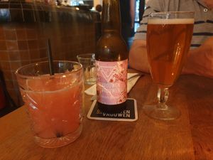 Fresh juice and beer at Meatless District - Da Costabuurt in Amsterdam