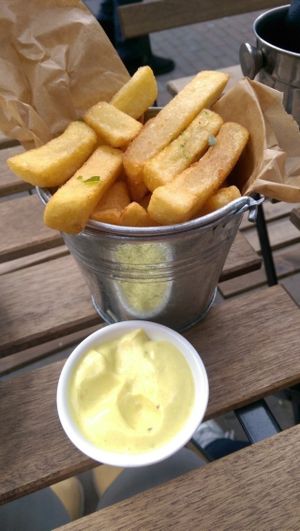 Potato chips with mayo at Meatless District - Da Costabuurt in Amsterdam