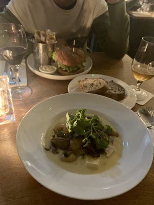 Chowder & burner (moving mountain)  at Meatless District - Da Costabuurt in Amsterdam