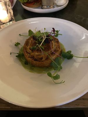 Chicken pie: good, but doesn’t really contain veggies. It’s kipstuckjes by De Vegetarische Slager and a creamy sauce in puff pastry. at Meatless District - Da Costabuurt in Amsterdam