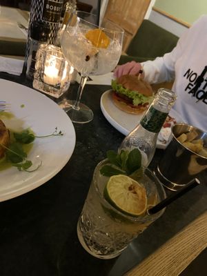 Vørding G&T (fresh and tasty) and Moscow mule (a bit spicy, but good) at Meatless District - Da Costabuurt in Amsterdam