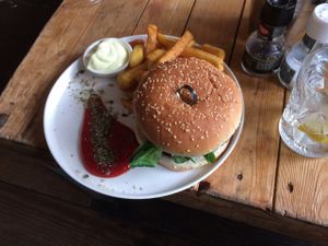 MD Burger- hearty! at Meatless District - Da Costabuurt in Amsterdam