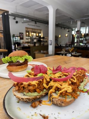 1) Jack fruit sandwich with gluten free bread, 2) hamburger   at Meatless District - Da Costabuurt in Amsterdam