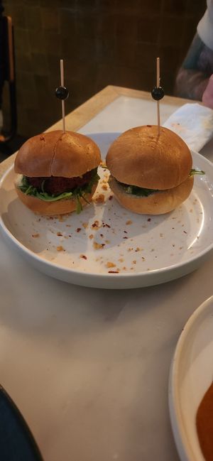 Beet sliders at Meatless District - Da Costabuurt in Amsterdam