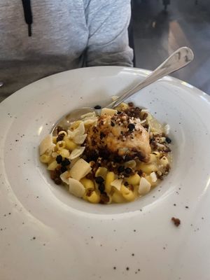 Cauliflower mac and cheese  at Meatless District - Da Costabuurt in Amsterdam