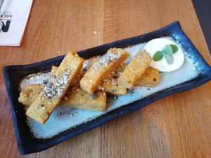 Vadouvan panisse with lemon aioli at Meatless District - Da Costabuurt in Amsterdam