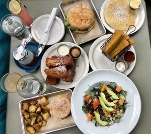 Breakfast sandwich, French toast sticks, polenta fries, shitaki ranch salad, impossible burger, pancake and a turmeric spritz mock tail.   This wasn’t all just for me lol at Sticky Fingers Diner in Washington
