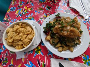Mac and cheese, chickpea seitan steak at Sticky Fingers Diner in Washington