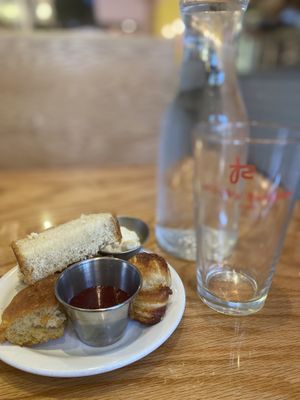   at Sticky Fingers Diner in Washington