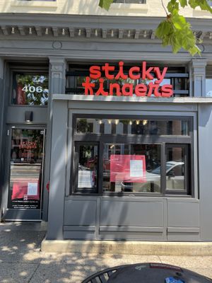 Exterior  at Sticky Fingers Diner in Washington