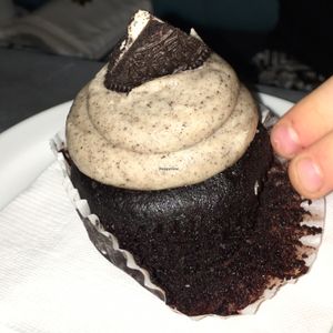 Cookies & Cream Cupcake at Sticky Fingers Diner in Washington
