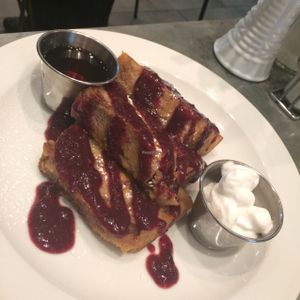 french toast with whip at Sticky Fingers Diner in Washington