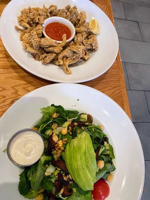 Calamari & Ranch Salad at Sticky Fingers Diner in Washington
