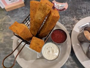  at Sticky Fingers Diner in Washington