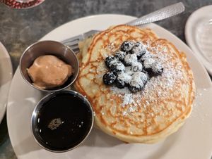  at Sticky Fingers Diner in Washington