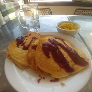 Pancakes and tofu scramble at Sticky Fingers Diner in Washington