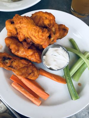 Wings  at Sticky Fingers Diner in Washington