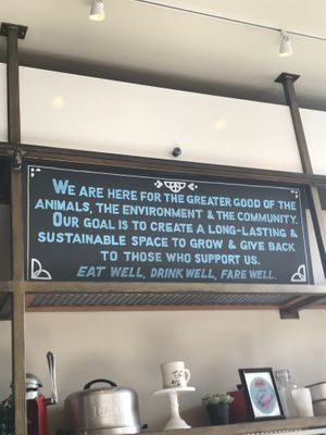 👏👏👏👏👏 at Sticky Fingers Diner in Washington