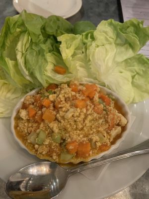 Thai lettuce wraps at Sticky Fingers Diner in Washington