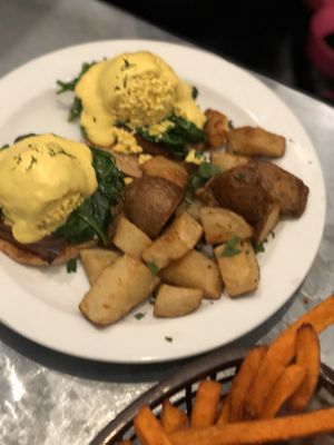 Good 😍 at Sticky Fingers Diner in Washington